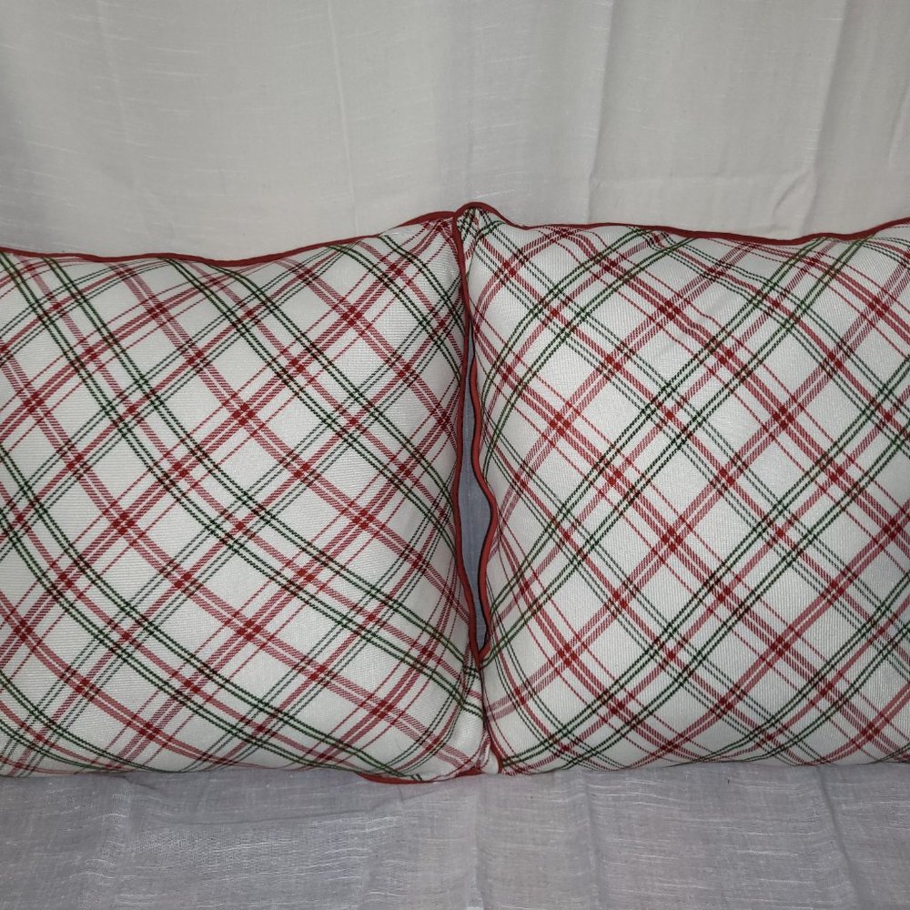 Macy's Decorative pillows - Picture 3 of 3